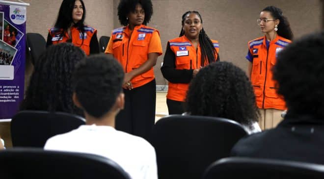 Defesa Civil retoma programa em escolas e capacita 250 estudantes de Salvador sobre prevenção de riscos