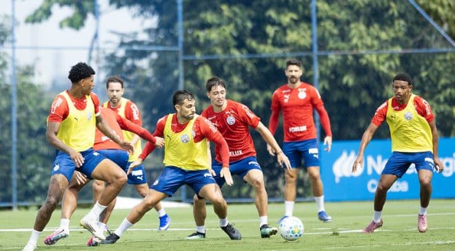 O Esquadrão continua treinando antes da reestreia no Brasileirão
