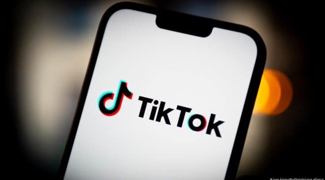 TikTok é acusada de violar regras da UE sobre segurança online de crianças