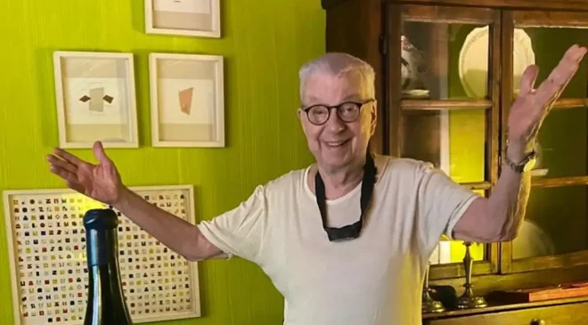 Morre, aos 83 anos, o jornalista Renato Machado