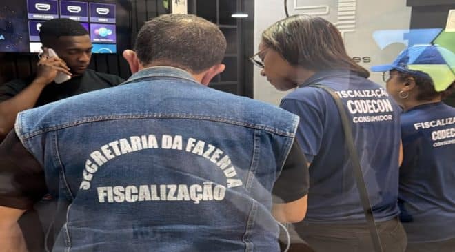 Codecon participa de operação que apreende mais de 2 mil acessórios falsificados em Salvador