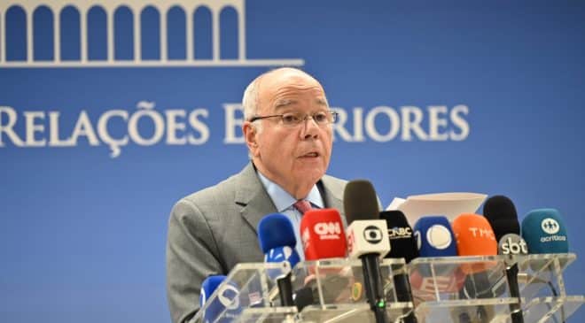 Governo Brasileiro nega visto para servidores dos EUA que queriam monitorar urnas