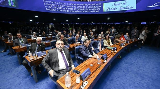 Discussão sobre fim da escala de trabalho 6×1 continua em agosto   Fonte: Agência Senado