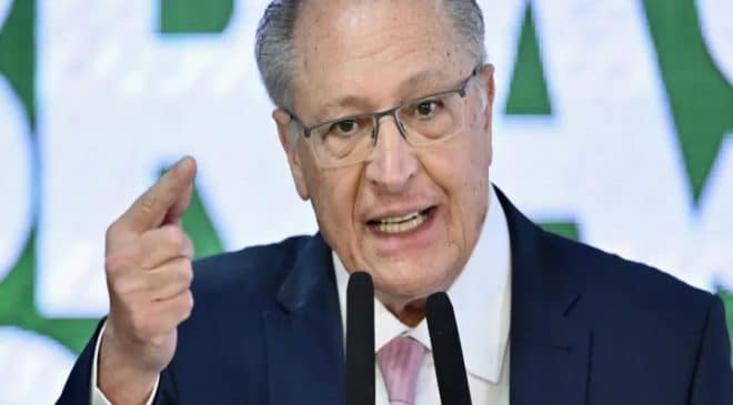 Alckmin diz que Milei presta desserviço à Argentina