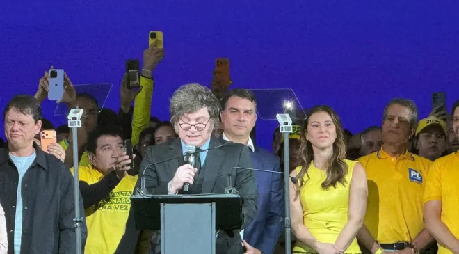 Itamaraty chama embaixador para consulta, após ofensas de Milei a Lula,