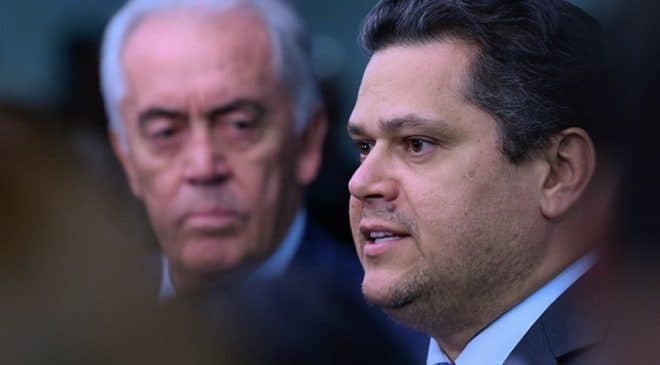PECs do fim da escala 6×1 e da segurança pública chegam à CCJ do Senado  Fonte: Agência Senado