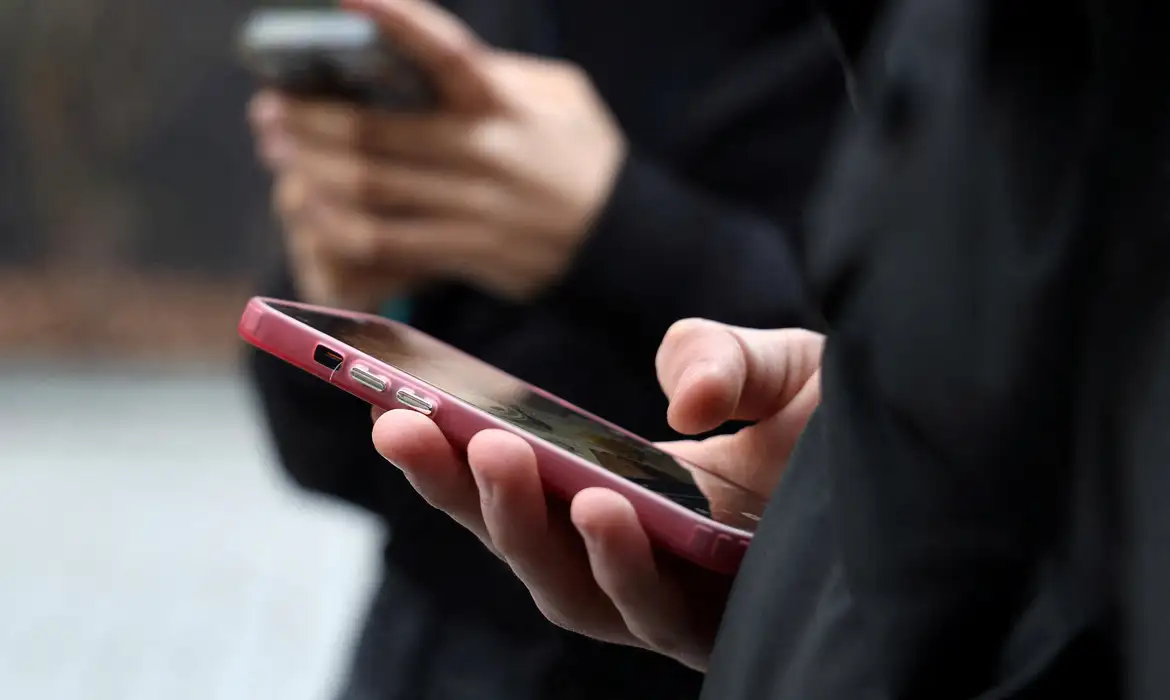 Alerta: apostas em bets avançam entre jovens e ampliam risco de dependência