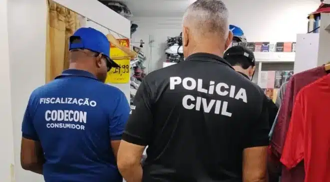 Fiscalização apreende mais de 8 mil itens suspeitos de falsificação na capital e Lauro de Freitas