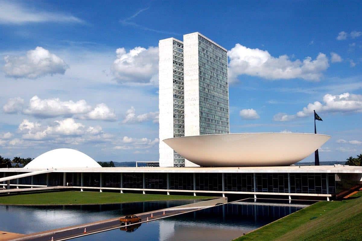 Câmara dos Deputados anuncia novo concurso público com mais de 150 vagas  Fonte: Agência Câmara de Notícias