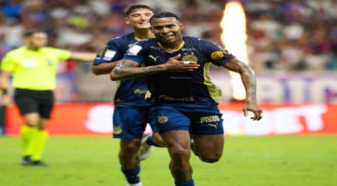 Bahia vence o Remo, na Fonte Nova e entra no G-4
