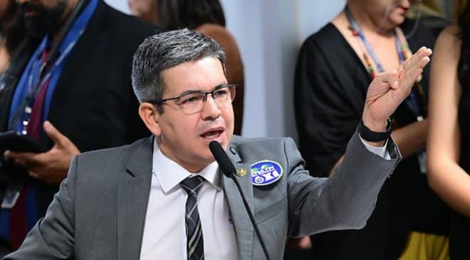 Aumento de pena para furto e roubo de combustíveis vai ao Plenário com urgência   Fonte: Agência Senado