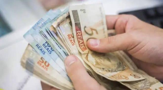 Orçamento de 2027 tem estimativa de superávit de R$ 83,4 bilhões