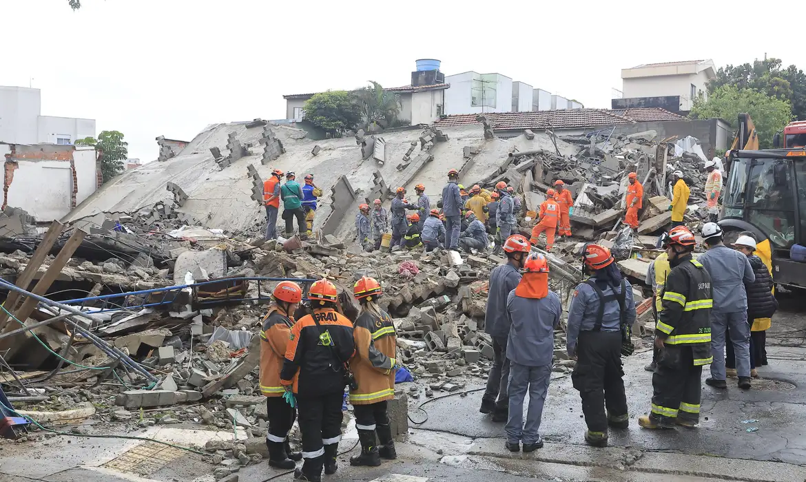 Chuvas deixam até o momento oito mortos na Grande São Paulo
