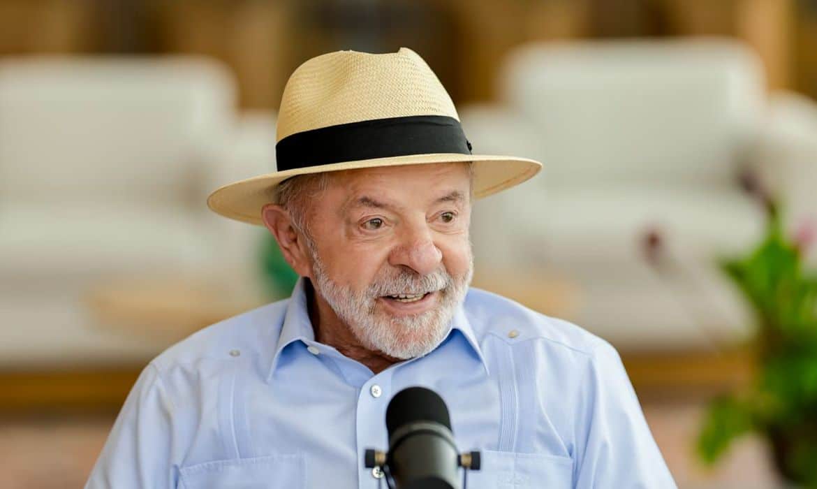 Lula propõe criar Ministério da Segurança e aumento real do mínimo