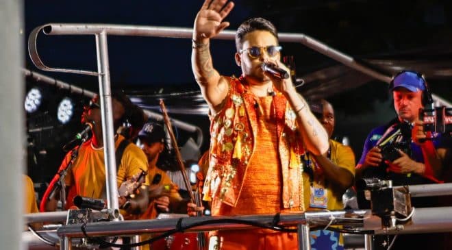 Thiago Aquino é destaque do Festival da Primavera com show gratuito em Paripe nesta sexta-feira (18)
