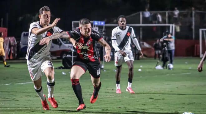 Vitória joga mal perde para o Vasco no Barradão e está fora da Copa do Brasil